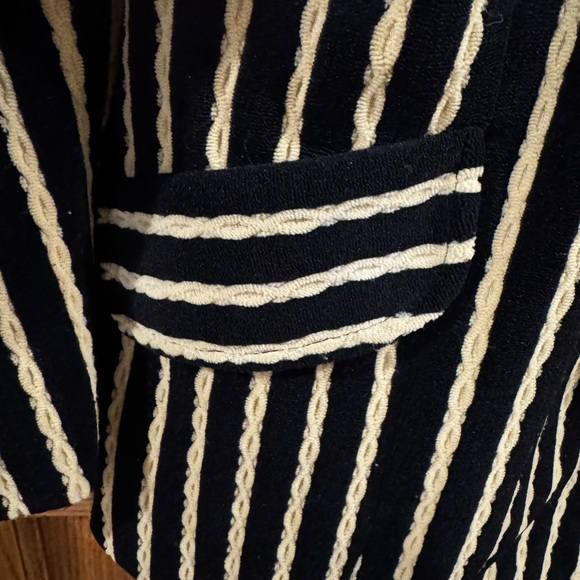 Vintage Textured Women’s Single Breasted Butterfly Notch Collar Jacket - Picture 4 of 14